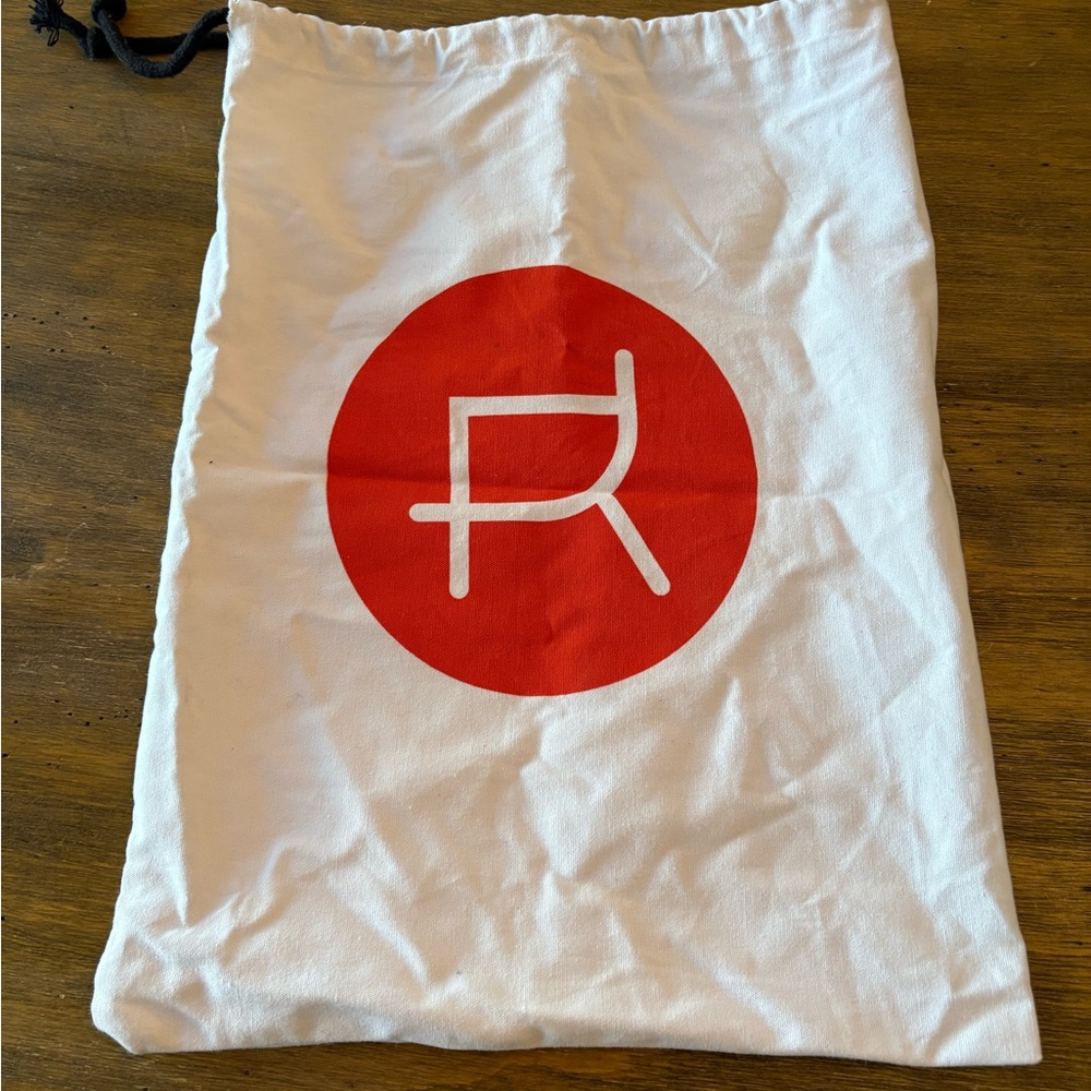 Rivet White Drawstring Drawstring Or Dust Bag - image 2